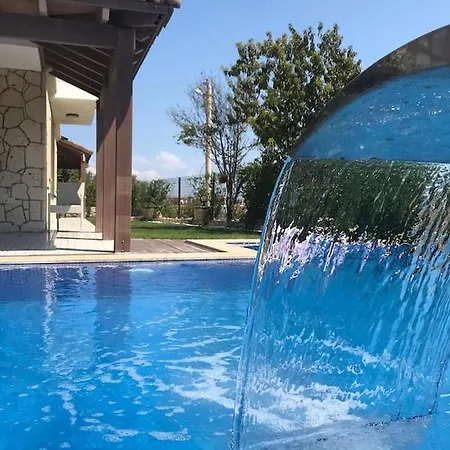 Hotel Luex Havuzlu Çeşme