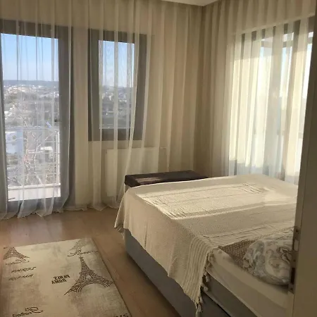 Luex Havuzlu Hotel Çeşme