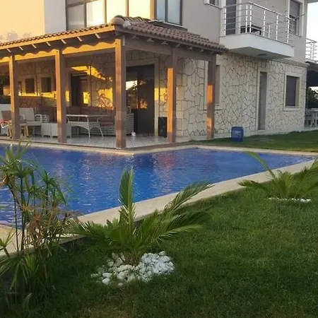 Luex Havuzlu