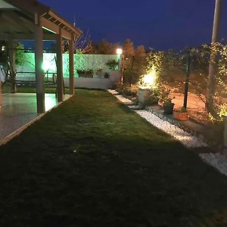 Luex Havuzlu Hotel *