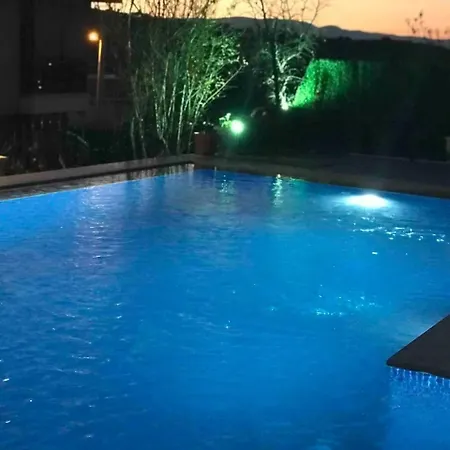 Hotel Luex Havuzlu Çeşme
