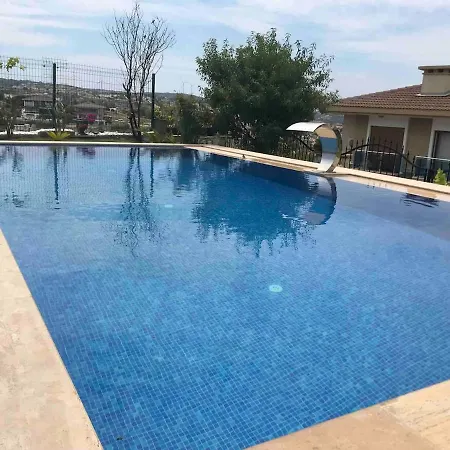 Luex Havuzlu Hotel